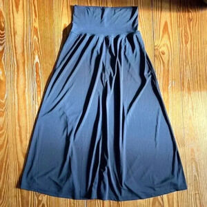 Monte Carlo grey a-line skirt